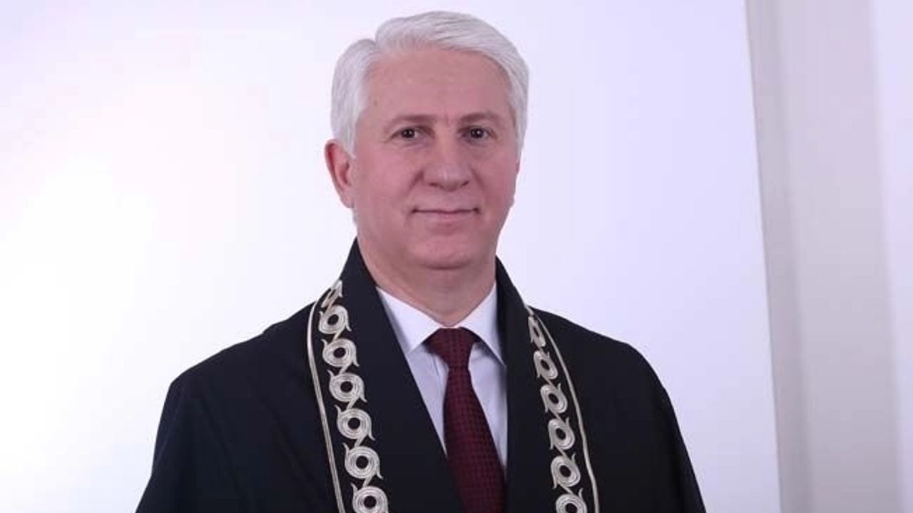 AYM Başkanvekilliğine Hasan Tahsin Gökcan yeniden seçildi