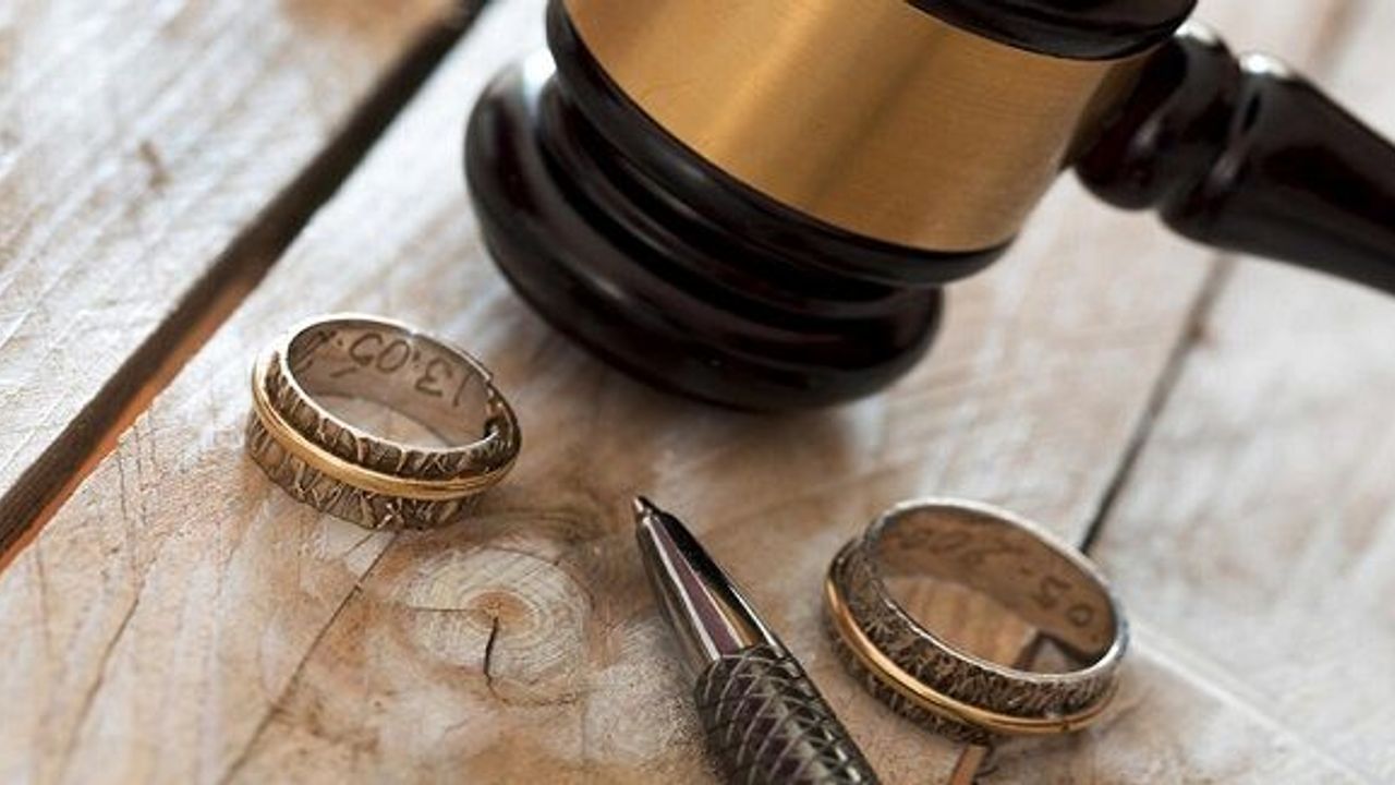 Boşanma Davasında Hukuka Aykırı Deliller