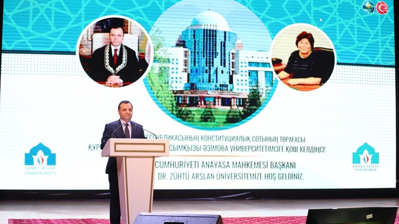 Anayasa Mahkemesi Başkanı Zühtü Arslan Türkistan’da Hoca Ahmet Yesevî Üniversitesinin 2023-2024 Akademik Yılı açılış dersini verdi