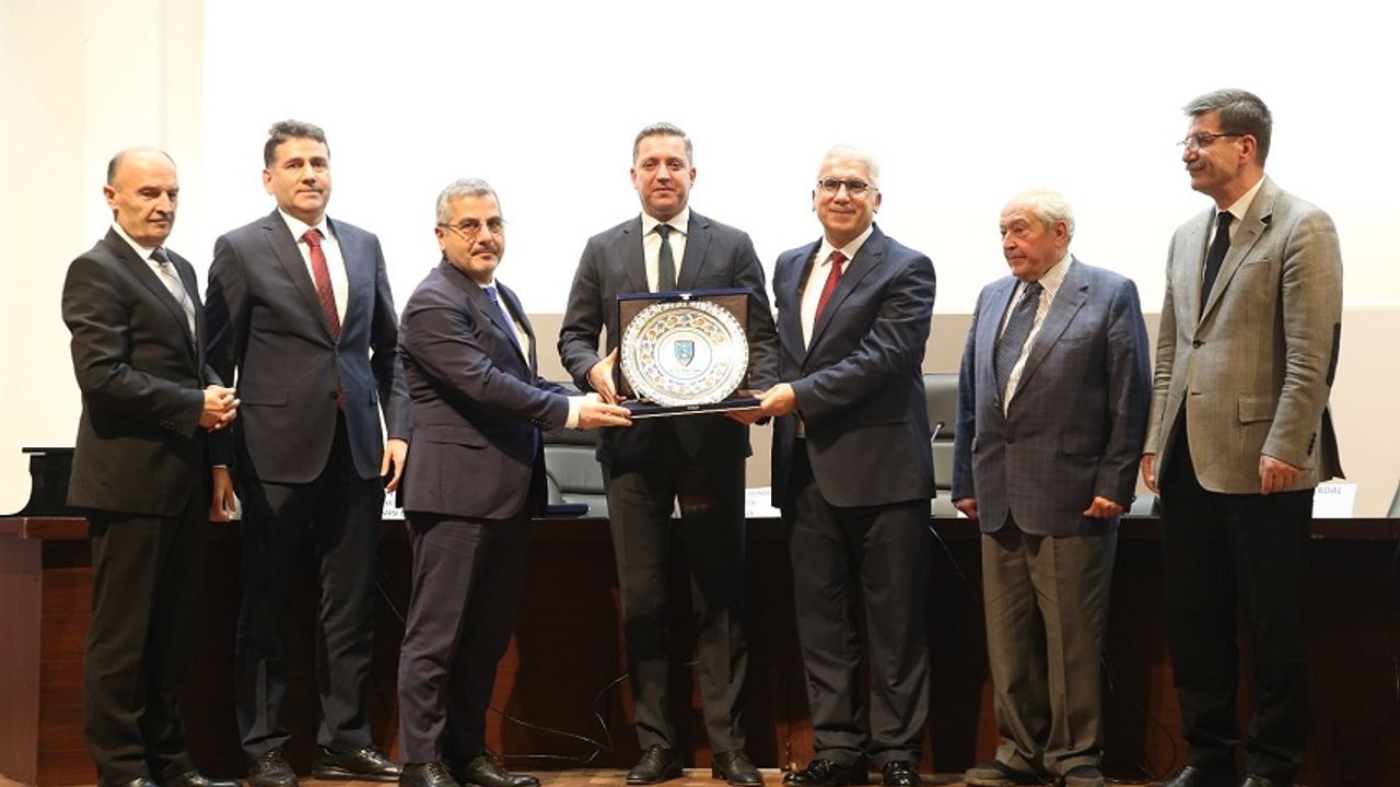 TBB Başkanı Sağkan, Ankara Üniversitesi Hukuk Fakültesi’nin Kuruluşunun 98. Yıldönümü Töreni’ne katıldı