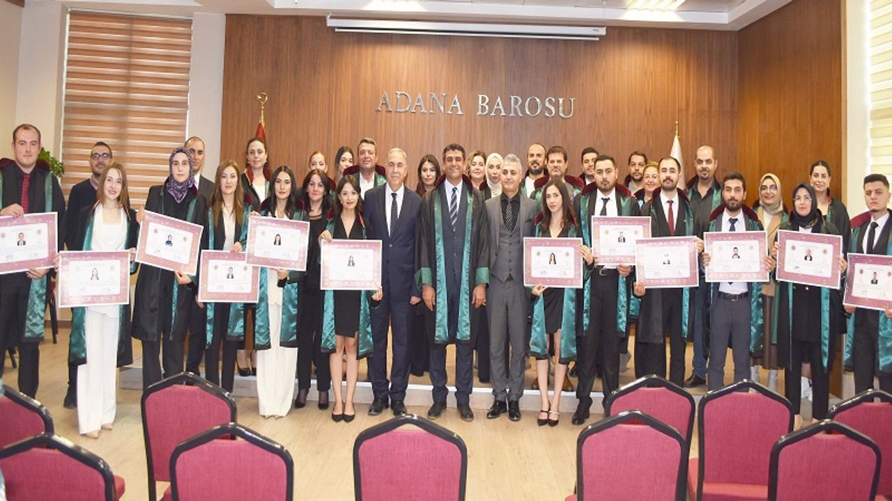 Adana Barosu'nda 16 stajyer avukat ruhsatını aldı