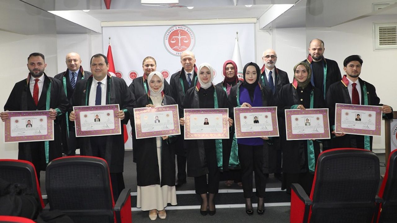 İstanbul 2 Nolu Barosu'nda 7 avukat ruhsatnamesini aldı