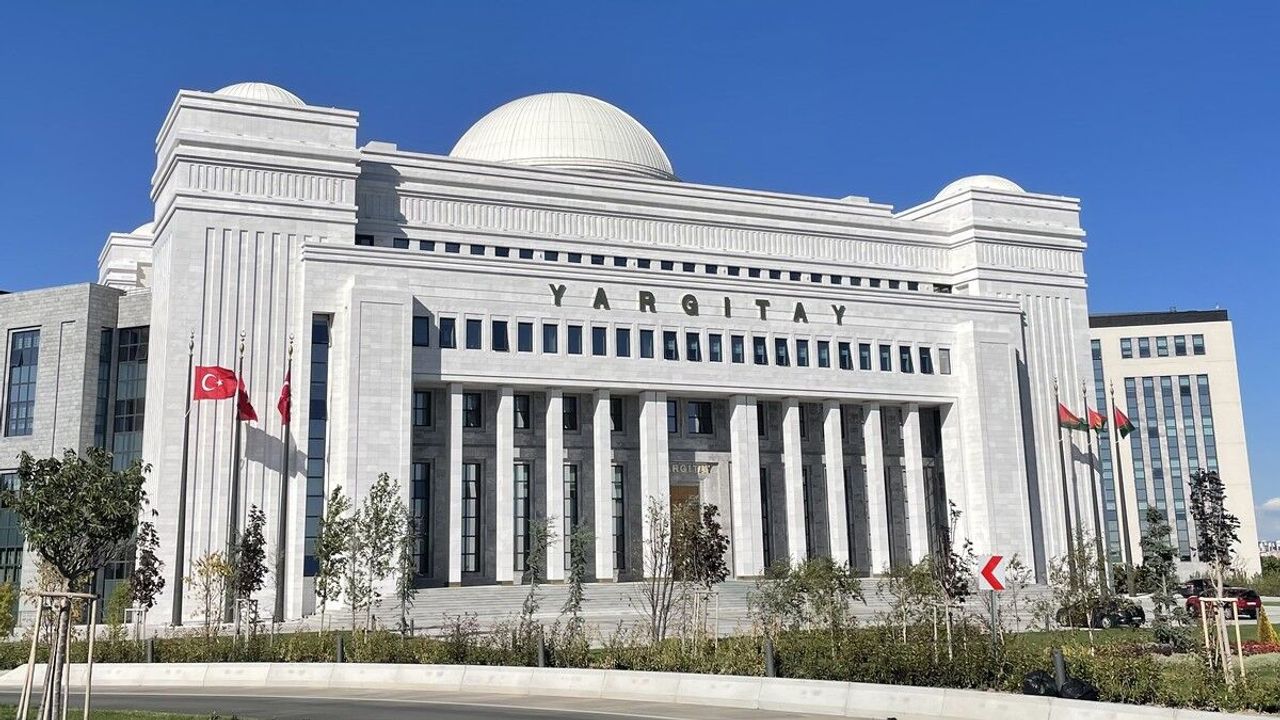 Yargıtay Hukuk Genel Kurulu: Direnme Kararı mı, Yeni Hüküm mü?