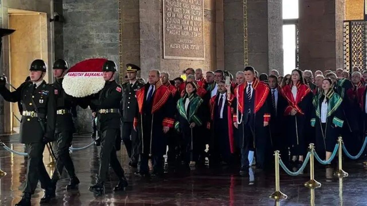 Yargıtay Başkanı Kerkez, Adli Yıl Açılışında Anıtkabir'i Ziyaret Etti