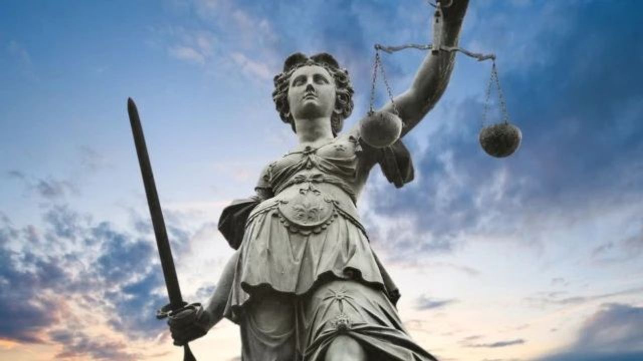 LAWFARE DAVALARINDA SAVUNMA