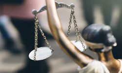 Hukuk Felsefesi: Hukuk ve Ahlak İlişkisi (Jurisprudence: Relationship between Law and Morality)