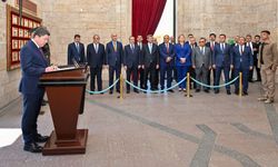 Bakan Tunç, yeni HSK üyeleriyle Anıtkabir'i ziyaret etti
