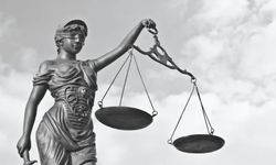 Usul Hukuku ve Demokrasi ​​​​​​​(Procedural Law and Democracy)