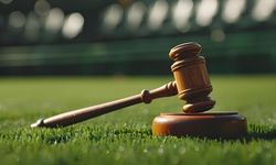 FUTBOLCU VE HAKEMLERİN BAHİS VE YASA DIŞI BAHİS OYNAMASI EYLEMLERİNİN DİSİPLİN VE CEZA HUKUKU BAKIMINDAN SONUÇLARI