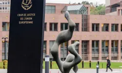 Avrupa Adalet Divanı, AB ülkelerinin eşcinsel evlilikleri karşılıklı tanıması gerektiğine hükmetti