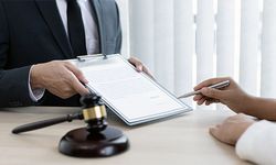 Sözleşmelerdeki Sorumsuzluk Kayıtlarının Hukuki Sınırları ve Riskleri