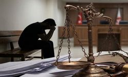 CEZA DURUŞMA SALONUNDA OYNANAN OYUNLAR - Duruşmanın Büyük Teorisi Perspektifinden Savunma Retoriği