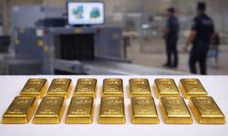 15 kilo kaçak altın yakalayan memur, 1 kilosunu rüşvet olarak almış!