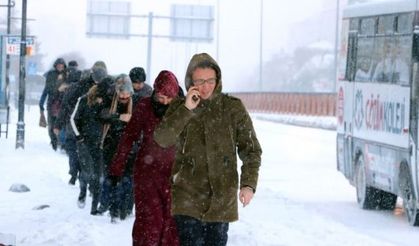 Yozgat’ta kar yağışı zor anlar yaşattı