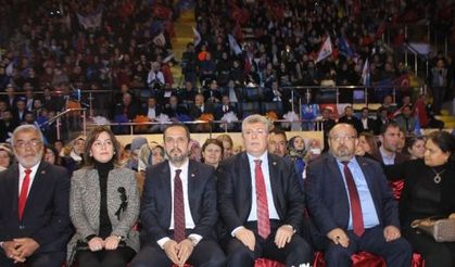 Akbaşoğlu: "Hayalleri gerçekleştiren ecdadın izini takip ediyoruz"