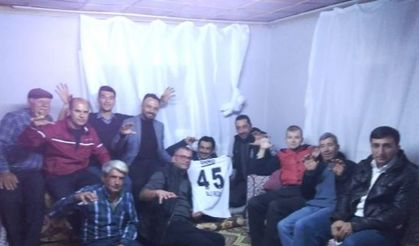 Beşiktaşlılardan Alirıza’ya forma sürprizi