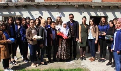 Bismil’deki öğrencilerden yaşlılara ziyaret