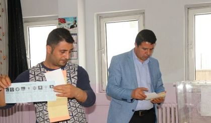 Bitlis’te oy kullanma işlemi sona erdi