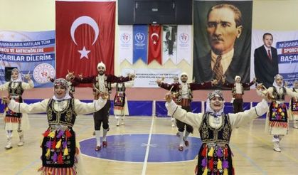 Karaman’da halk oyunları il birinciliği yarışması sona erdi