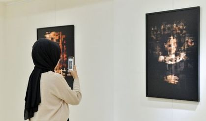 SAÜ’de ‘İzafi Portreler’ sergisi açıldı