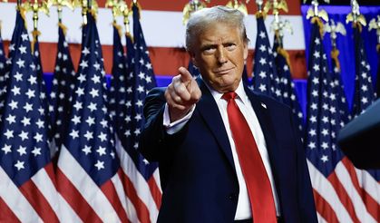 Trump, 12 ülke vatandaşlarının ABD'ye girişini yasakladı!