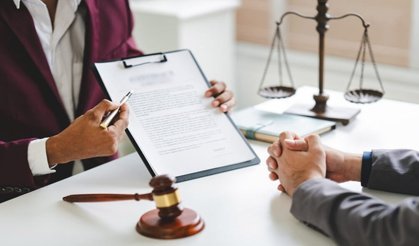 SÖZLEŞME ÖZGÜRLÜĞÜ VE SÖZLEŞME ADALETİ EKSENİNDE AŞIRI YARARLANMA (GABİN)