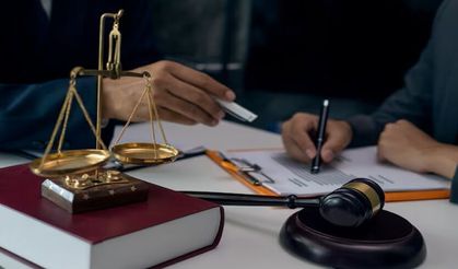 İŞTEN AYRILAN ÇALIŞANIN ESKİ BAYİLERE SATIŞ YAPMASI HUKUKA AYKIRI MI?