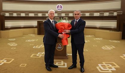 Hasan Tahsin Gökcan, başkanvekilliği görevini İrfan Fidan’a devretti