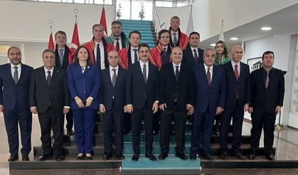 Yargıtay'a seçilen 8 yeni üye mazbatasını aldı