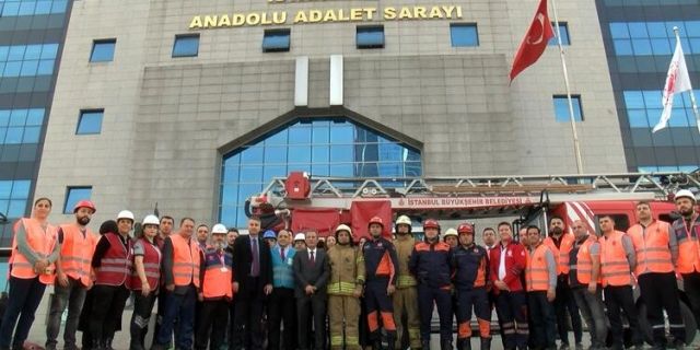 Anadolu Adalet Sarayı'nda yangın tatbikatı