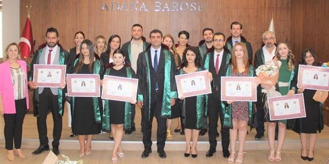 Adana Barosu'nda 12 avukat törenle mesleğe adım attı