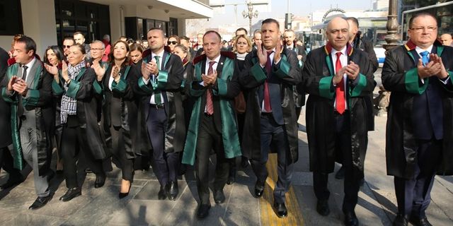 Avukatlar Ankara'da yürüyüş düzenledi