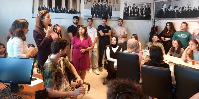 İstanbul Barosu Başkanı avukat Filiz Saraç, hukuk fakültesi öğrencileriyle buluştu