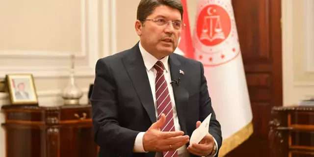 Adalet Bakanı Tunç: Hukuk fakültelerine girişte puan yükseltme kaliteyi artıracak!