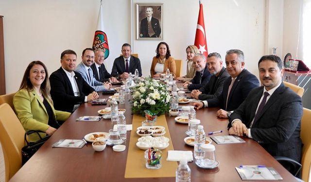 Ege Bölge Baro Başkanları Manisa'da toplandı