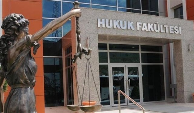 Vakıf üniversitelerinin hukuk kontenjanları önemli ölçüde düşürülecek!