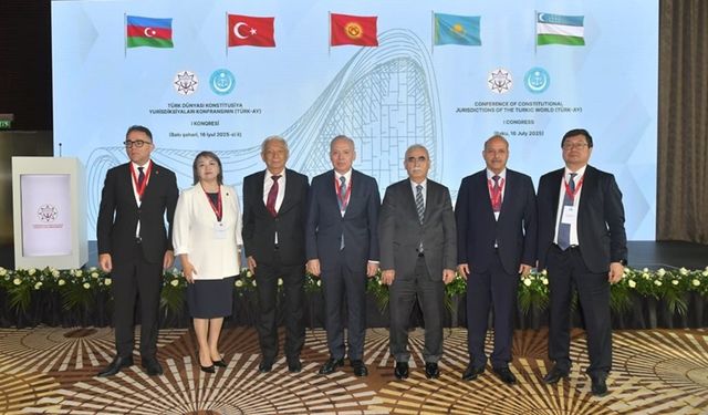 Anayasa Mahkemesi Başkanı Kadir Özkaya, Azerbaycan’da düzenlenen TÜRK-AY 1. Kongresi’ne katıldı
