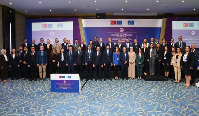 'Adli ve İdari Yargıda Bireysel Başvuru İhlal Kararları ve İhlalin Sonuçlarının Ortadan Kaldırılması' konulu bölge toplantısı Diyarbakır’da düzenlendi