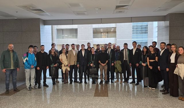 'Cumhurbaşkanına hakaret' suçlamasıyla yargılanan avukat Burak Saldıroğlu beraat etti