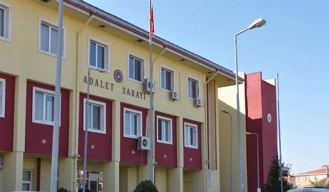 Adliyede 'rüşvet' operasyonu: Yazı İşleri Müdürünün de aralarında bulunduğu 22 kişiye gözaltı