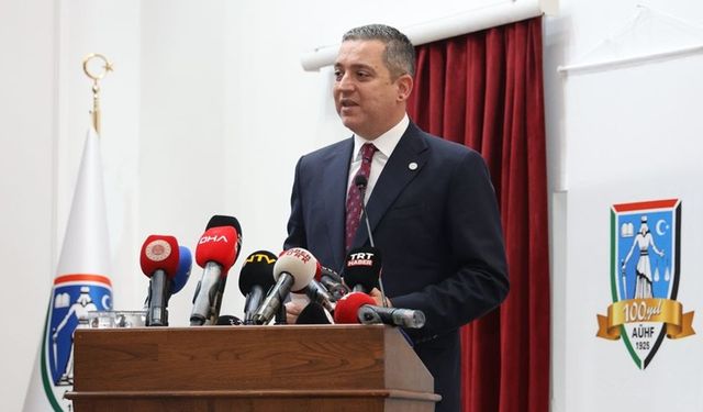 TBB Başkanı Sağkan Ankara Üniversitesi Hukuk Fakültesi'nin 100. yıl dönümü törenine katıldı