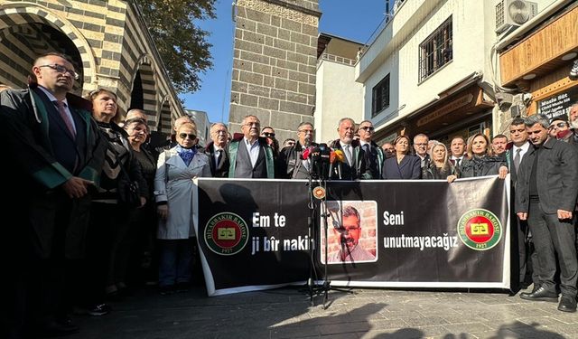 Tahir Elçi, 10 yıl önce katledildiği Dört Ayaklı Minare önünde anıldı