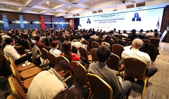 'Yeni İcra-İflâs Kanunu Taslağı' konulu sempozyum gerçekleştirildi