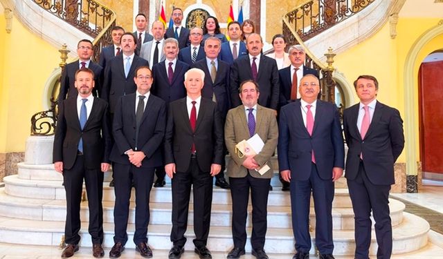 AYM Başkanı Özkaya ve beraberindeki heyet, İspanya’ya çalışma ziyareti gerçekleştirdi