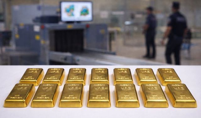 15 kilo kaçak altın yakalayan memur, 1 kilosunu rüşvet olarak almış!