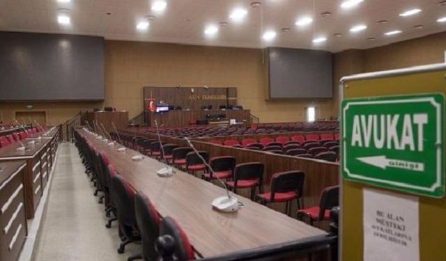 AVUKATIN SANIĞIN YANINDA DURMA HAKKI