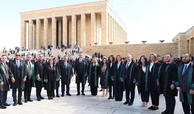 TBB, AVUKATLAR GÜNÜ ETKİNLİKLERİ KAPSAMINDA ATA’NIN HUZURUNDA