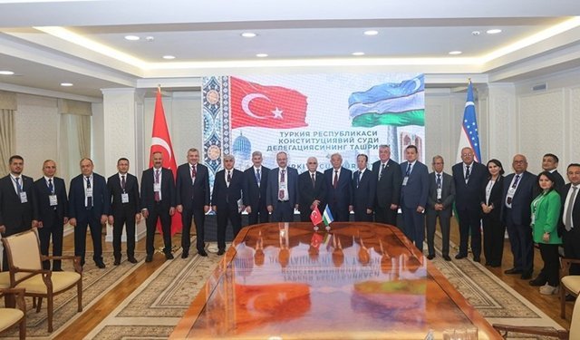 Anayasa Mahkemesi heyetinden Özbekistan'a çalışma ziyareti