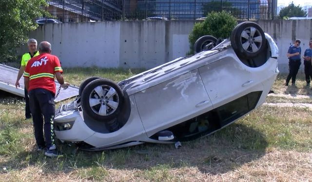 Adliye otoparkında hakimin kullandığı araç 2 metreden düştü!