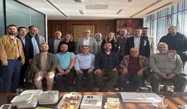 TAHKİM HAKEMLERİ GÜÇLERİNİ BİRLEŞTİRDİ: Tahkim Hakemleri Derneği (TAHAKDER) Kuruldu